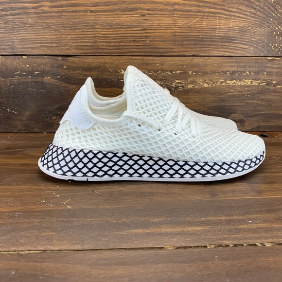 deerupt runner cloud white